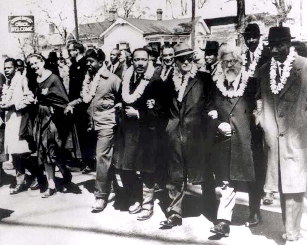 Martin Luther King y Abraham Joshua Heschel en la marcha de Alabama (1965)